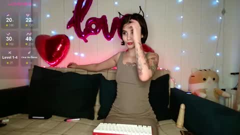 Snapshot of moto_ponchik chatting on 02-11-25, 04:56 Kris online show from 02-11-25, 04:56