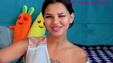 Snapshot of moto_ponchik chatting on 07-13-26, 06:27 Kris online show from 07-13-26, 06:27