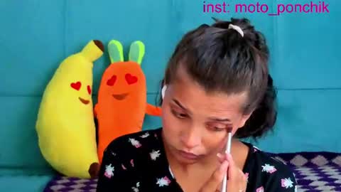 Snapshot of moto_ponchik chatting on 07-24-26, 08:34 Kris online show from 07-24-26, 08:34