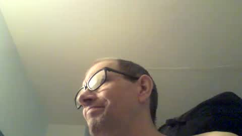 Snapshot of moviem1978 chatting on 12-08-24, 11:24 Frederik online show from 12-08-24, 11:24