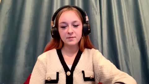 Jenny online show from 10-26-25, 02:34
