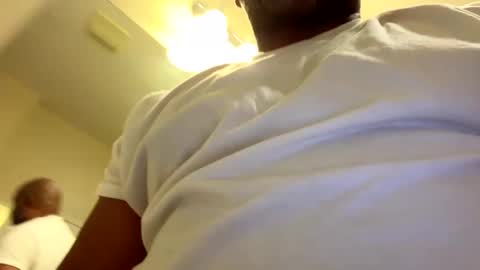 Snapshot of mr6ray chatting on 01-01-25, 09:09 mr6ray online show from 01-01-25, 09:09