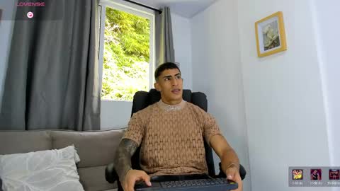 Snapshot of mr_adrian_ chatting on 05-29-26, 02:59 online show from 05-29-26, 02:59