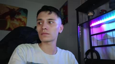 Snapshot of mr_andresr chatting on 05-28-26, 03:15 Andy online show from 05-28-26, 03:15