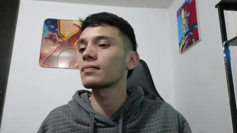 Snapshot of mr_andresr chatting on 06-04-26, 03:23 Andy online show from 06-04-26, 03:23