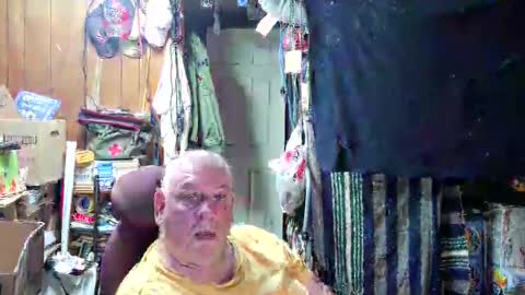 Snapshot of mr_canoe_licker_69 chatting on 12-16-24, 01:43 mr_canoe_licker_69 online show from 12-16-24, 01:43