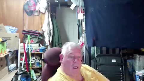 Snapshot of mr_canoe_licker_69 chatting on 12-19-24, 08:23 mr_canoe_licker_69 online show from 12-19-24, 08:23