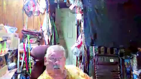 Snapshot of mr_canoe_licker_69 chatting on 12-22-24, 09:09 mr_canoe_licker_69 online show from 12-22-24, 09:09