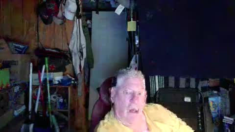 Snapshot of mr_canoe_licker_69 chatting on 12-24-24, 05:13 mr_canoe_licker_69 online show from 12-24-24, 05:13