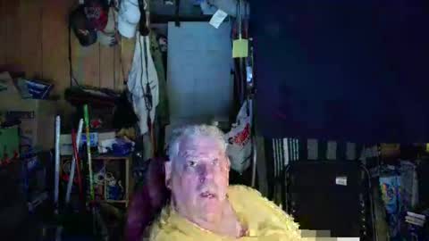 Snapshot of mr_canoe_licker_69 chatting on 12-24-24, 08:49 mr_canoe_licker_69 online show from 12-24-24, 08:49