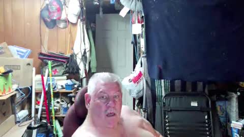 Snapshot of mr_canoe_licker_69 chatting on 12-25-24, 09:43 mr_canoe_licker_69 online show from 12-25-24, 09:43