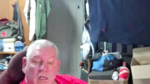 Snapshot of mr_canoe_licker_69 chatting on 02-14-25, 08:37 mr_canoe_licker_69 online show from 02-14-25, 08:37