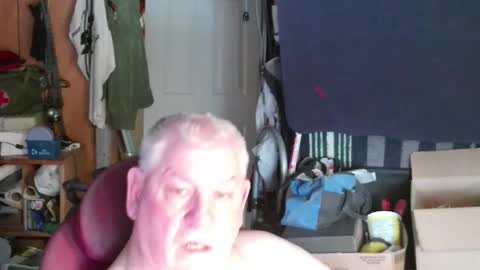Snapshot of mr_canoe_licker_69 chatting on 02-24-25, 03:20 mr_canoe_licker_69 online show from 02-24-25, 03:20