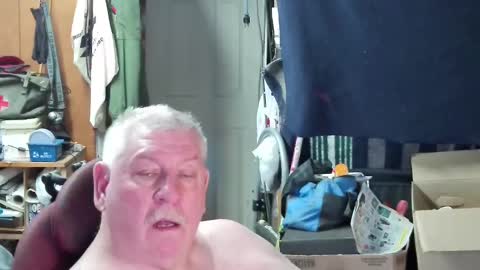 Snapshot of mr_canoe_licker_69 chatting on 02-25-25, 07:03 mr_canoe_licker_69 online show from 02-25-25, 07:03