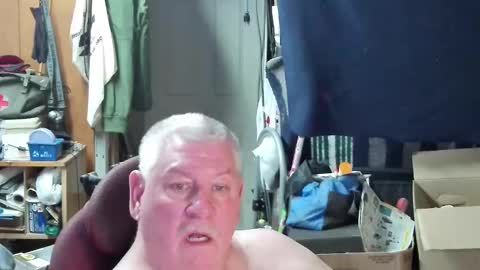 Snapshot of mr_canoe_licker_69 chatting on 02-26-25, 07:27 mr_canoe_licker_69 online show from 02-26-25, 07:27
