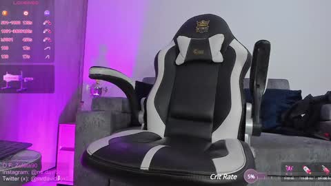 Snapshot of mr_david_cox chatting on 12-22-24, 03:33 David online show from 12-22-24, 03:33