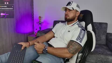 Snapshot of mr_david_cox chatting on 02-09-25, 03:32 David online show from 02-09-25, 03:32