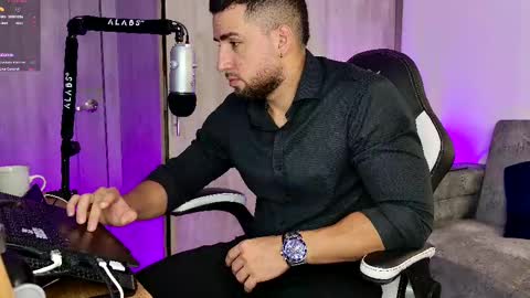 Snapshot of mr_david_cox chatting on 02-16-25, 12:41 David online show from 02-16-25, 12:41