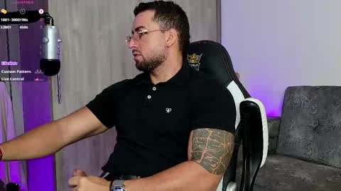 Snapshot of mr_david_cox chatting on 03-12-25, 12:47 David online show from 03-12-25, 12:47