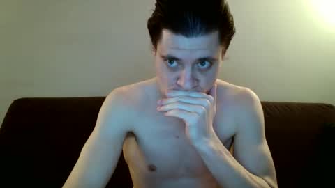 Snapshot of mr_deep1 chatting on 03-11-25, 12:44 James online show from 03-11-25, 12:44