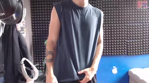 Snapshot of mr_lollipop77 chatting on 04-08-26, 05:13 Call me Angel please online show from 04-08-26, 05:13