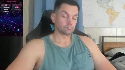 Snapshot of mr_mac69 chatting on 12-27-24, 06:53 Cam online show from 12-27-24, 06:53