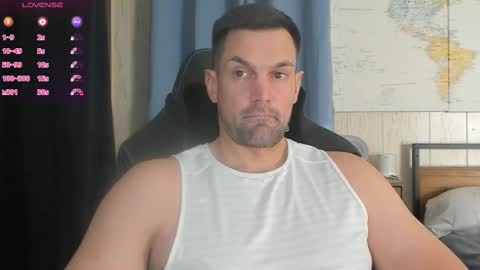 Snapshot of mr_mac69 chatting on 01-20-25, 03:48 Cam online show from 01-20-25, 03:48