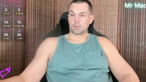 Snapshot of mr_mac69 chatting on 04-02-26, 04:37 Cam online show from 04-02-26, 04:37