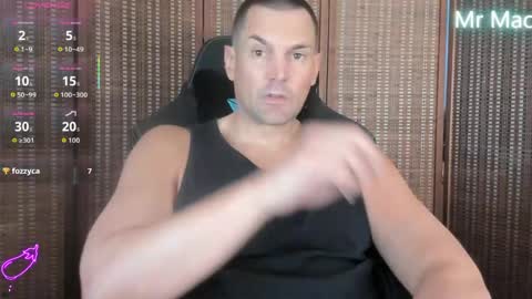 Snapshot of mr_mac69 chatting on 05-05-26, 04:04 Cam online show from 05-05-26, 04:04