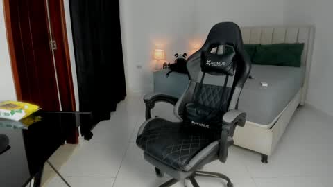 Snapshot of mr_maximo chatting on 05-24-26, 03:00 mr_maximo online show from 05-24-26, 03:00