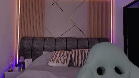Snapshot of mr_mikee_ chatting on 06-26-26, 03:11 MIKEE online show from 06-26-26, 03:11