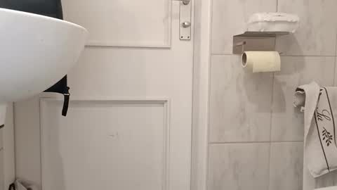 Snapshot of mr_nice30 chatting on 10-31-25, 02:01 mr_nice30 online show from 10-31-25, 02:01