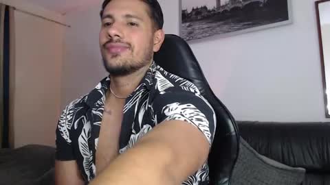 AARON online show from 06-07-26, 06:28