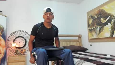 mr_stiven_ online show from 05-19-26, 03:24