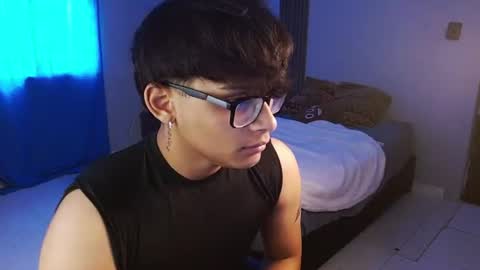 Snapshot of mr_yisuz chatting on 07-05-26, 12:12 yisuz online show from 07-05-26, 12:12