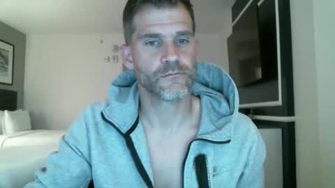 MrAsstastix online show from 10-18-25, 10:10