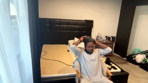 MrBigDThomas online show from 03-08-26, 02:54