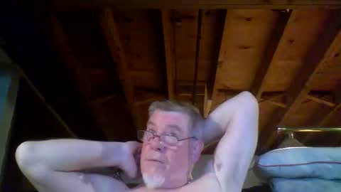 Snapshot of mrblade666 chatting on 05-12-26, 10:12 mrblade666 online show from 05-12-26, 10:12