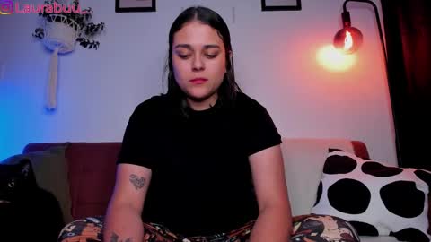 Laura online show from 12-04-25, 11:02