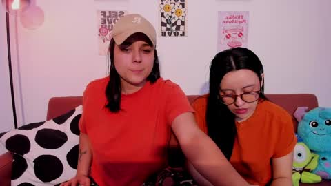Laura online show from 05-15-26, 02:07