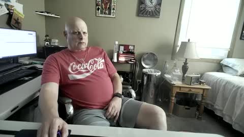 Snapshot of mrclean_55 chatting on 09-30-25, 07:41 MrClean55 online show from 09-30-25, 07:41