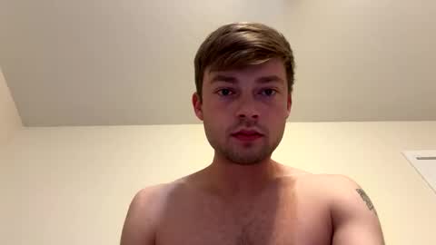 Snapshot of mrcoolguy68 chatting on 05-04-26, 03:52 mrcoolguy68 online show from 05-04-26, 03:52