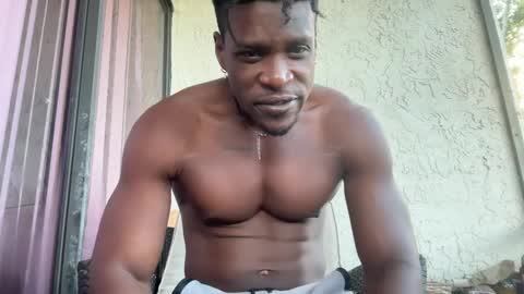 Snapshot of mrdaddyblackni9e chatting on 10-08-25, 12:14 Daddy Nine online show from 10-08-25, 12:14