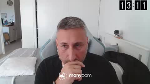 mrdr000 online show from 04-16-26, 11:11