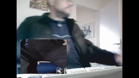 Snapshot of mrduplo1975 chatting on 02-15-26, 09:30 MrJohnsen1975 online show from 02-15-26, 09:30