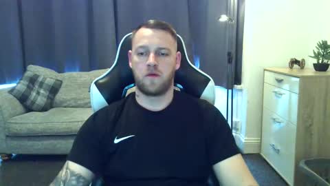 mrengland86566 online show from 03-07-26, 09:50