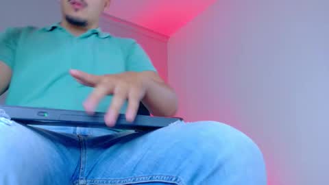 Mr Fox online show from 01-12-26, 07:41