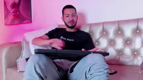 Andy online show from 03-10-26, 07:13