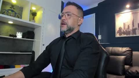 Snapshot of mrfrank_tattoo chatting on 07-20-26, 11:45 MrFrank. online show from 07-20-26, 11:45
