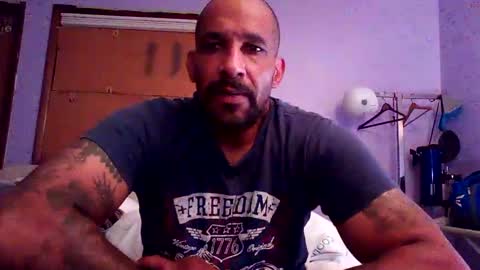 Snapshot of mrfuckyourite chatting on 10-05-25, 05:44 mrfuckyourite online show from 10-05-25, 05:44